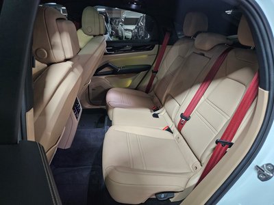 صورة مصغرة 18 لـ 2022 Porsche CAYENNE