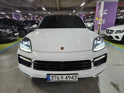 صورة 5 لـ 2022 Porsche CAYENNE