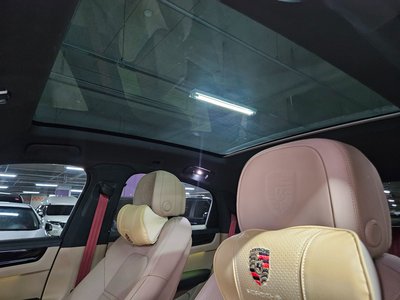 صورة 7 لـ 2022 Porsche CAYENNE