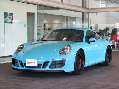PORSCHE 911 - 4