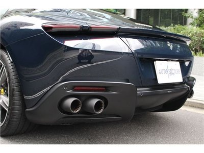 صورة 9 لـ 2021 Ferrari ROMA