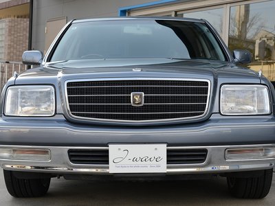 TOYOTA CENTURY - 3