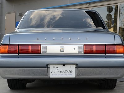 TOYOTA CENTURY - 4