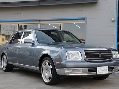 TOYOTA CENTURY - 1