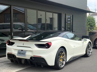 2017 FERRARI 488 GTB photo 2