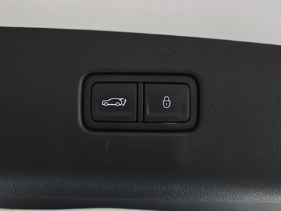 2024 Genesis GV70 thumbnail 23