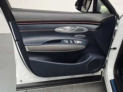 2024 Genesis GV70 thumbnail 14