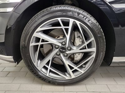 صورة 6 لـ 2022 Genesis G90 (RS4)