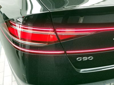 صورة 10 لـ 2022 Genesis G90 (RS4)
