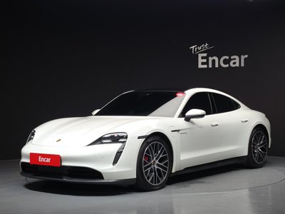 2021 Porsche TAYCAN 照片 1