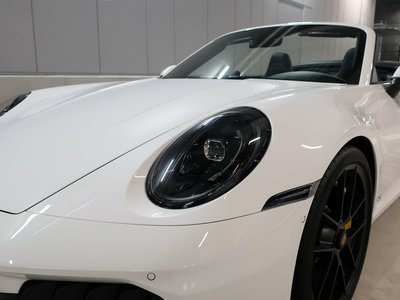 PORSCHE 911 CABRIOLET - 9