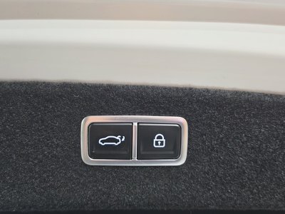 2022 Genesis G80 (RG3) thumbnail 16