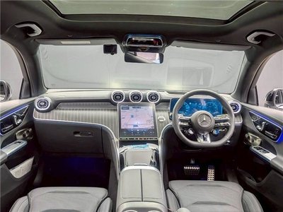 2025 Mercedes-BENZ GLC AMG 照片 5