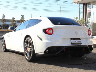 FERRARI FF - 6