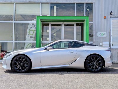 2018 Lexus LC — миниатюра 16