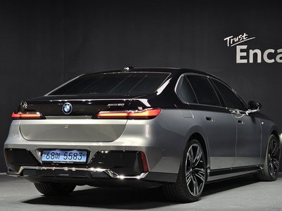 BMW I7 - 4