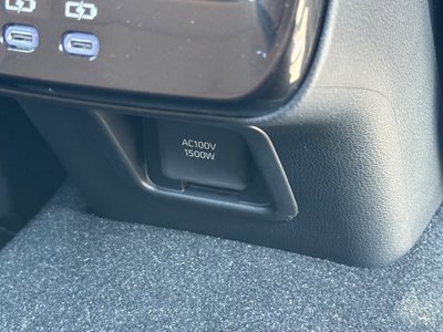 TOYOTA CROWN SPORT - 8