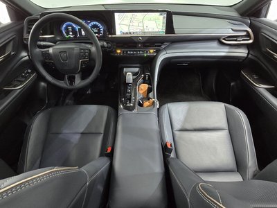 TOYOTA CROWN CROSSOVER - 5