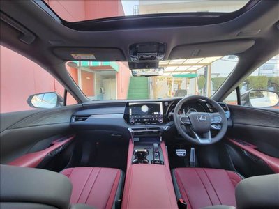 LEXUS RX - 9