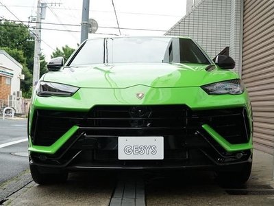 LAMBORGHINI URUS - 10
