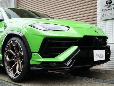 LAMBORGHINI URUS - 9