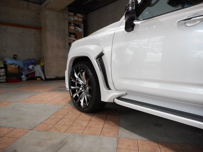 TOYOTA LAND CRUISER 300 - 10