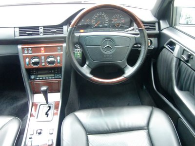 صورة 10 لـ 1994 Mercedes-BENZ E-CLASS