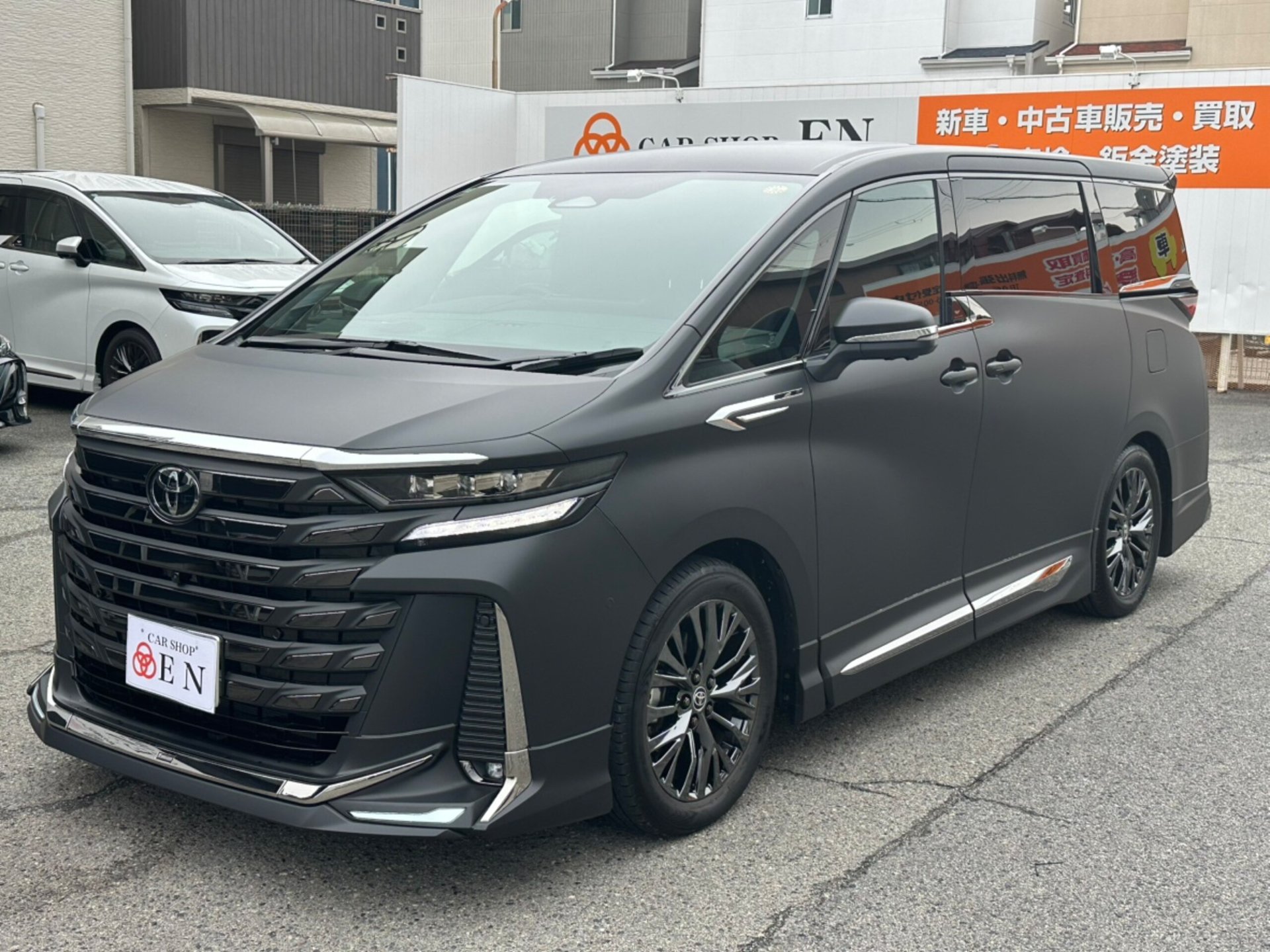 TOYOTA VELLFIRE - View 1