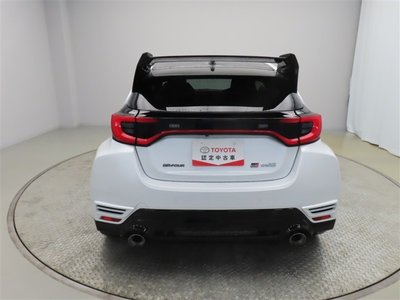 TOYOTA GR YARIS - 4