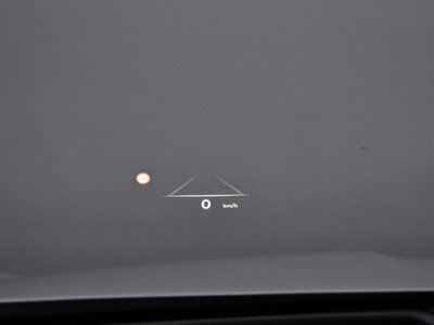 2024 Genesis GV70 thumbnail 23