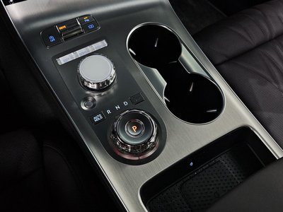 2024 Genesis GV70 thumbnail 12