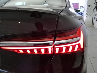 صورة مصغرة 28 لـ 2025 AUDI S6