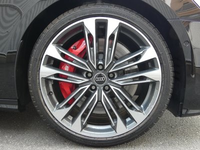 صورة مصغرة 110 لـ 2025 AUDI S6