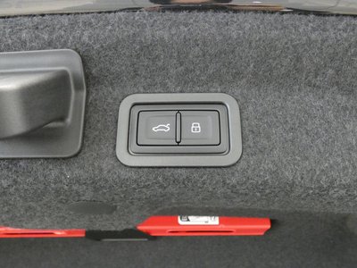 صورة مصغرة 108 لـ 2025 AUDI S6