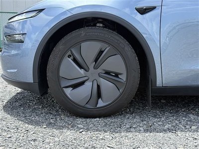 صورة 9 لـ 2025 Tesla MODEL Y