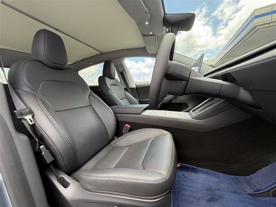 2025 Tesla MODEL Y thumbnail 18