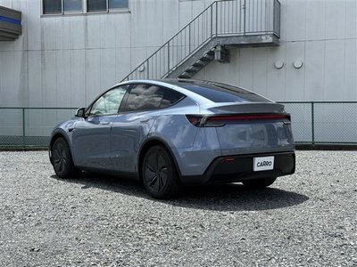 صورة 6 لـ 2025 Tesla MODEL Y