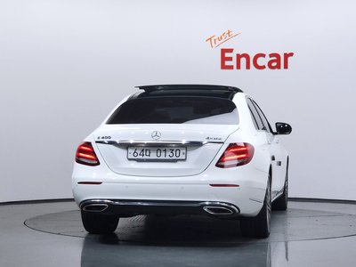 2017 Mercedes-BENZ E-CLASS 照片 3