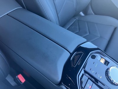 صورة مصغرة 47 لـ 2025 BMW 5 SERIES