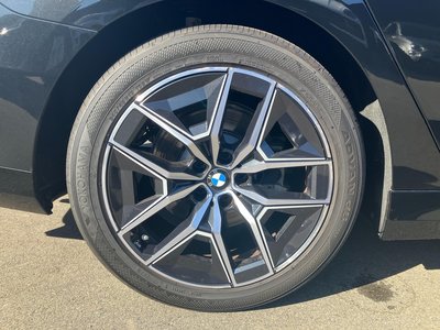 صورة مصغرة 57 لـ 2025 BMW 5 SERIES