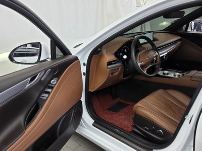 GENESIS G80 (RG3) - 10