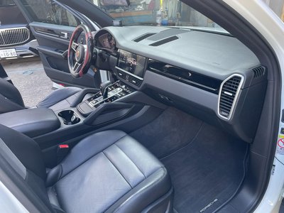2018 Porsche CAYENNE — миниатюра 26