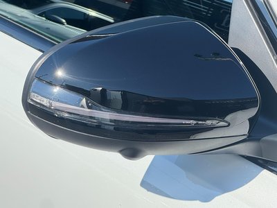 MERCEDES-BENZ GLB - 8