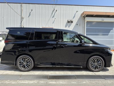 صورة 9 لـ 2025 Toyota VELLFIRE