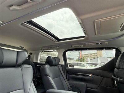 2021 Toyota ALPHARD photo 3