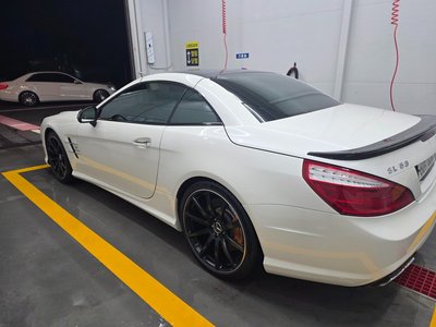 MERCEDES-BENZ SL - 4