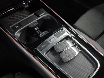 MERCEDES-BENZ GLB - 9