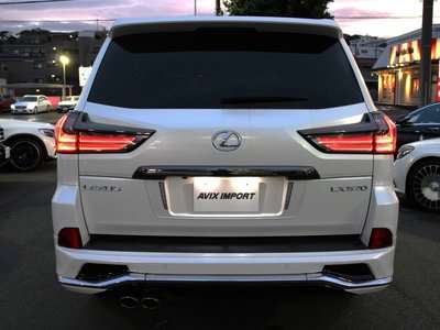 LEXUS LX - 8