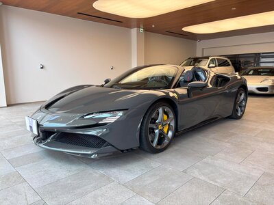 FERRARI SF90 SPIDER