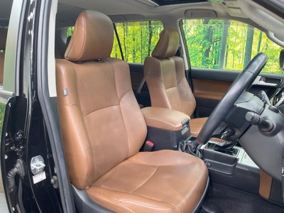 TOYOTA LAND CRUISER PRADO - 9